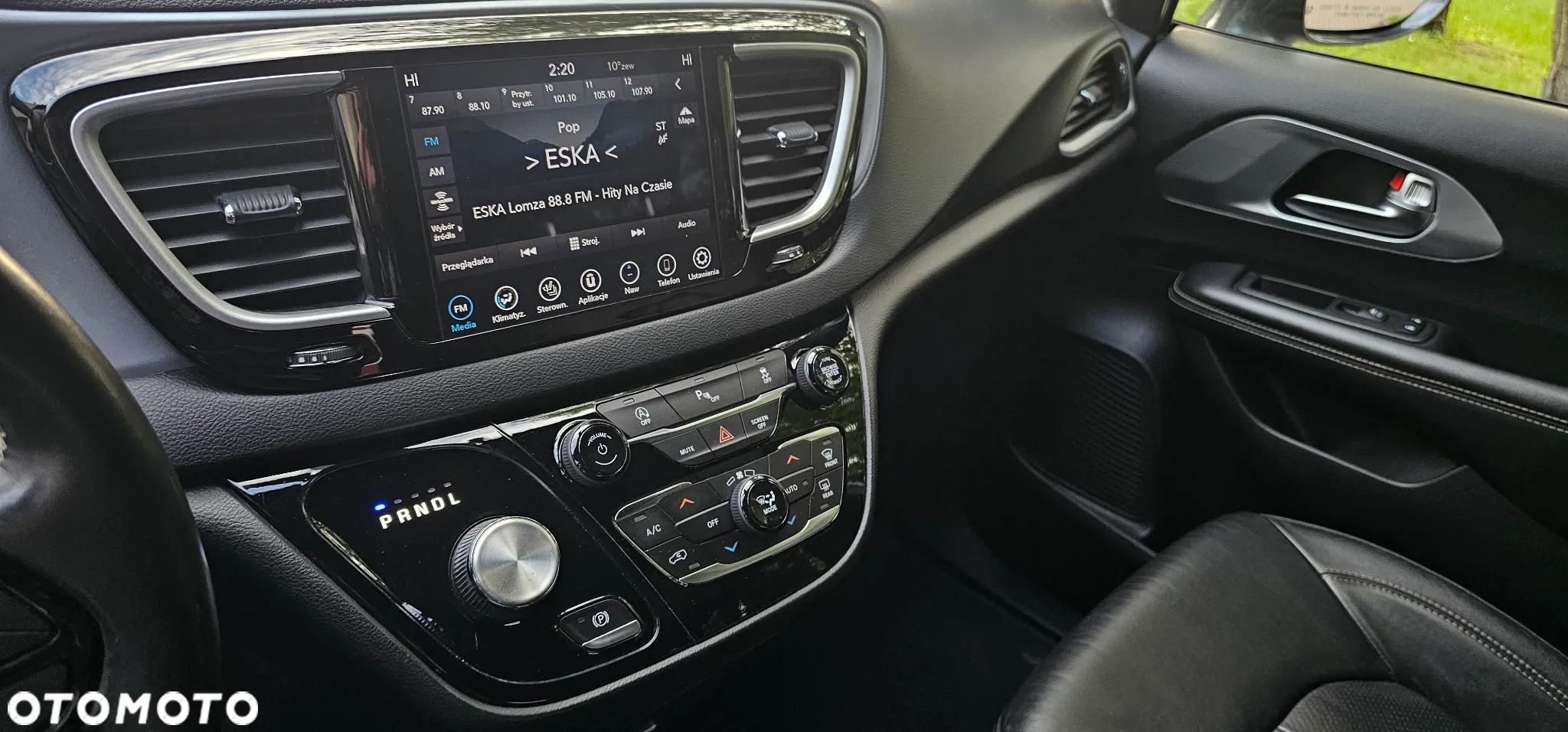 Chrysler Pacifica - 20