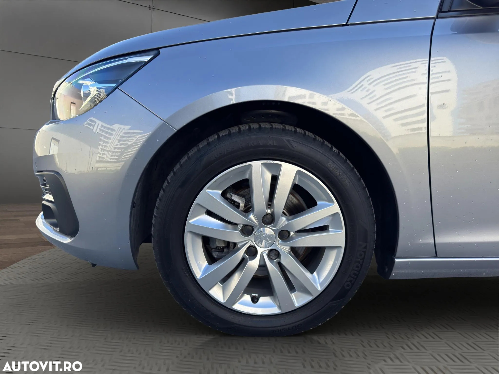Peugeot 308 1.2 L PureTech Turbo S&S Active - 20