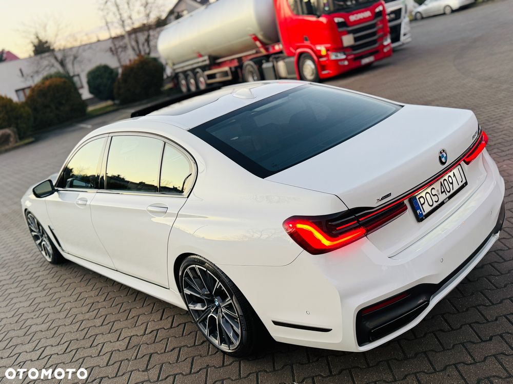 BMW Seria 7 750Li xDrive sport - 37