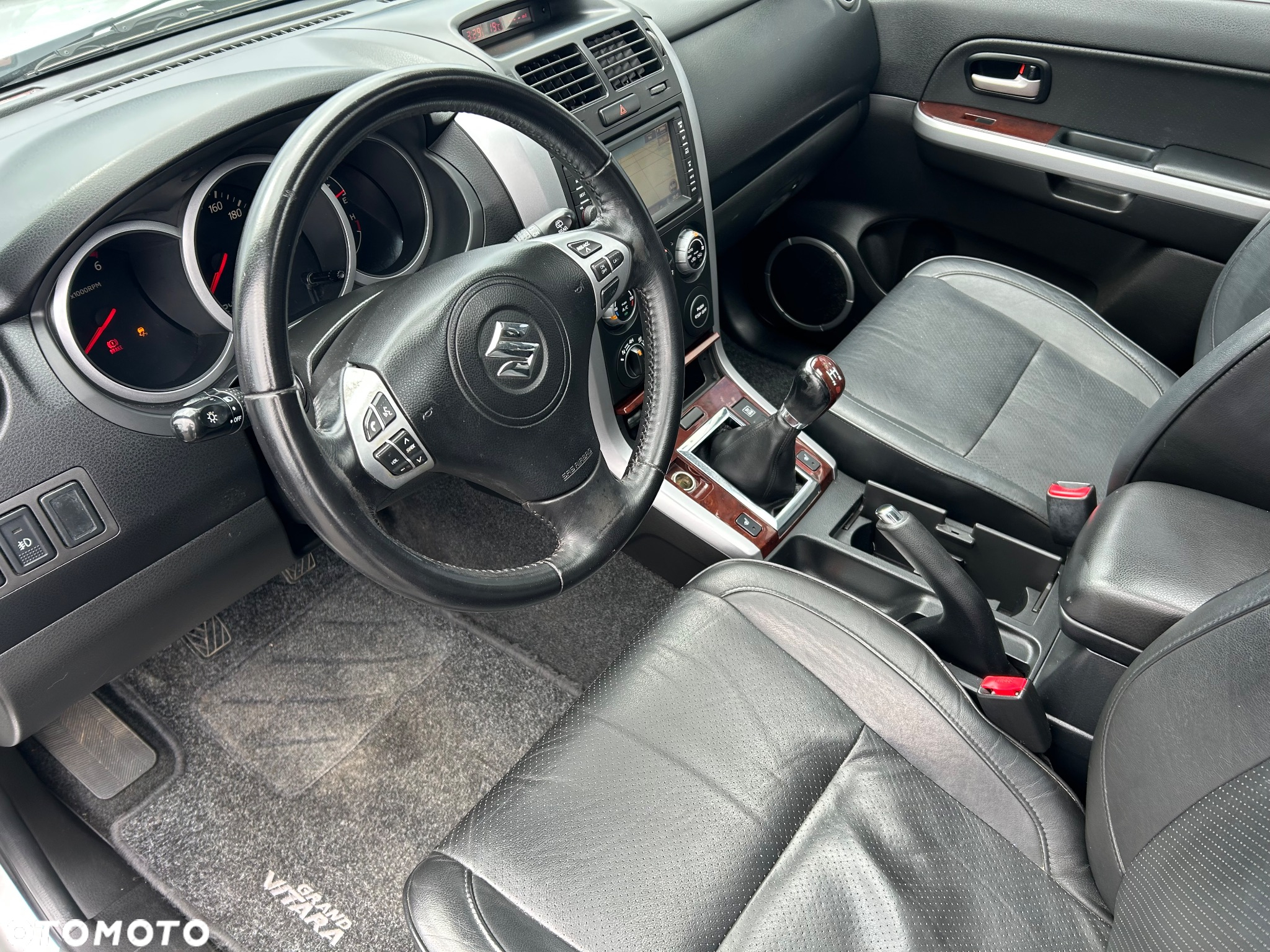 Suzuki Grand Vitara 1.9 DDiS Club - 17