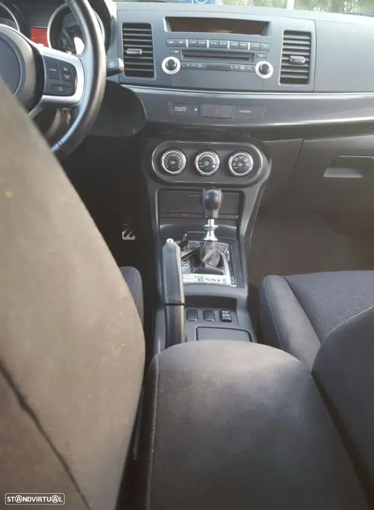 Mitsubishi Lancer 2.0 T/C Ralliart - 24