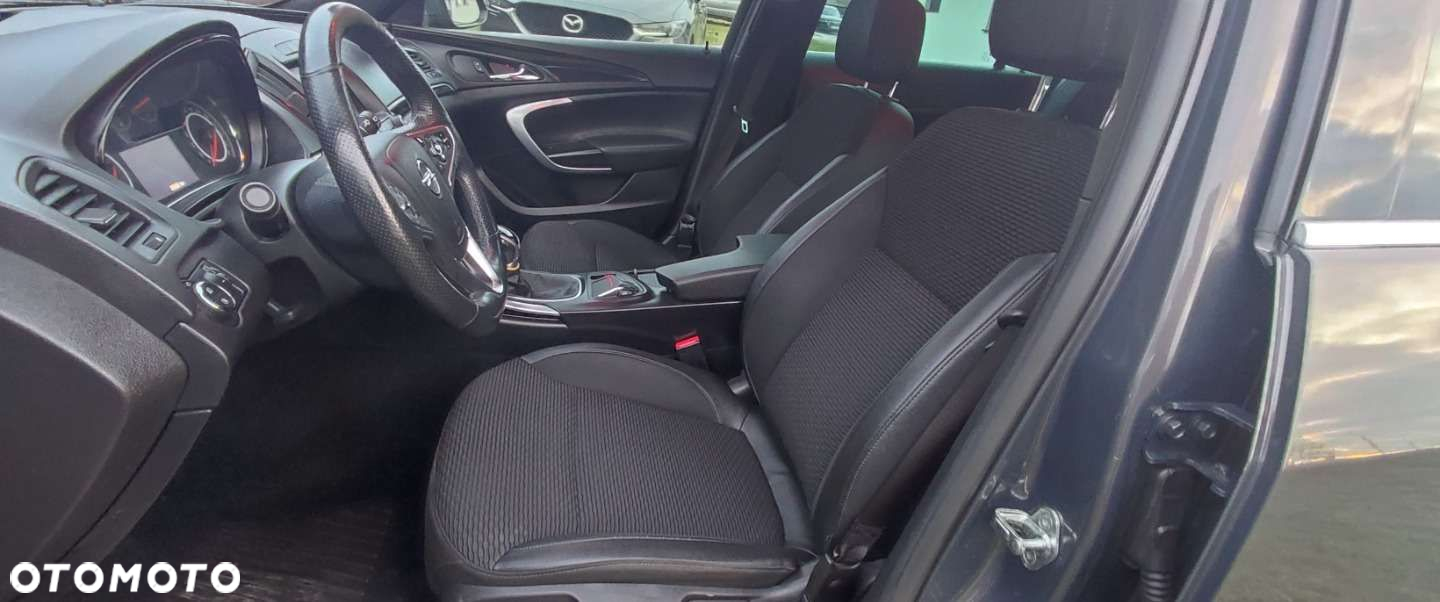 Opel Insignia - 16