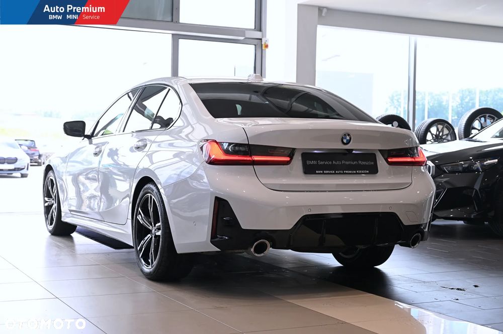 BMW Seria 3 320d xDrive mHEV - 22