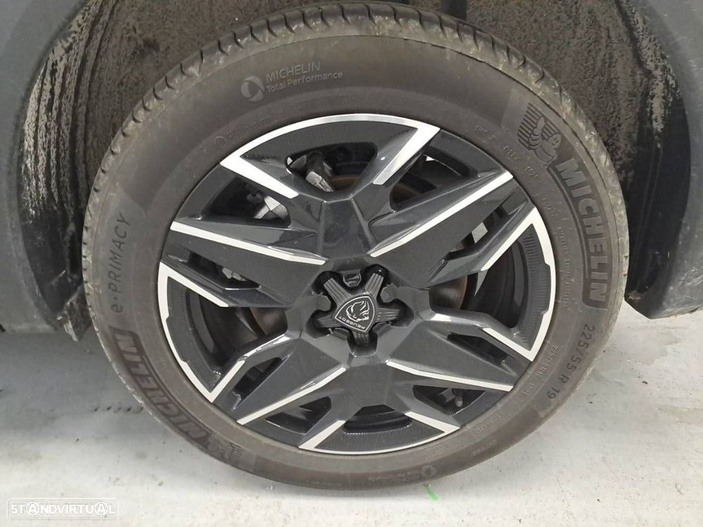 Peugeot 5008 1.2 Hybrid Allure e-DCS6 - 11