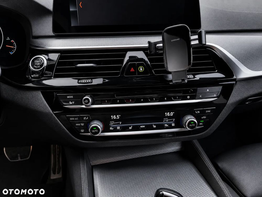 BMW Seria 5 530d M Sport sport - 9