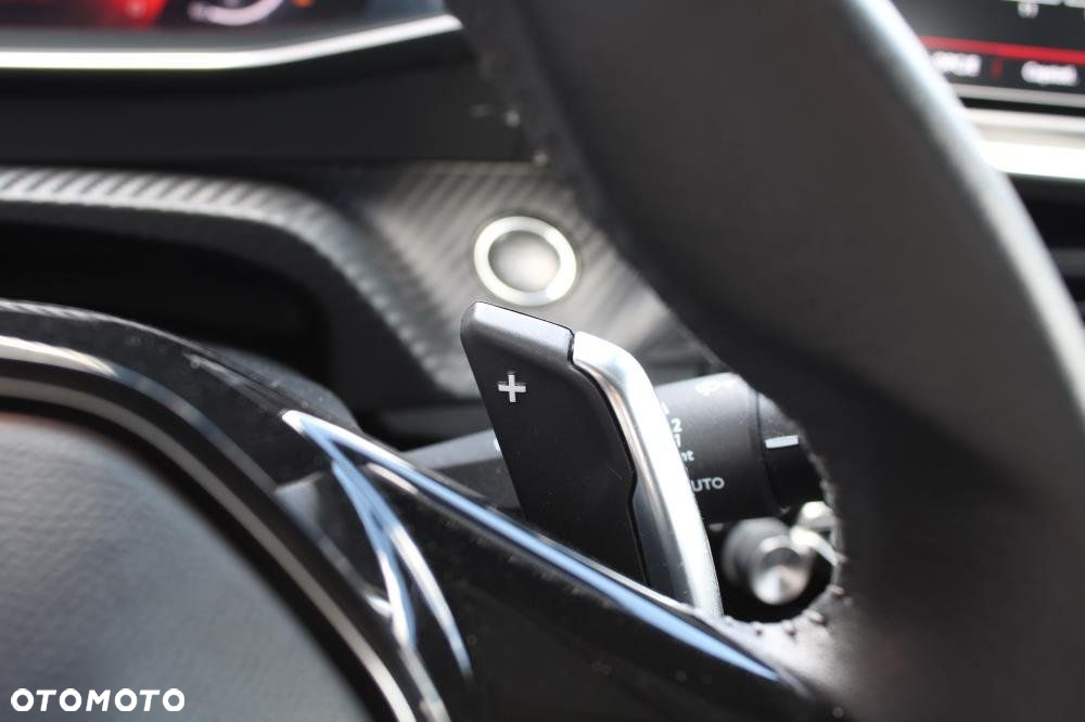 Peugeot 2008 - 13