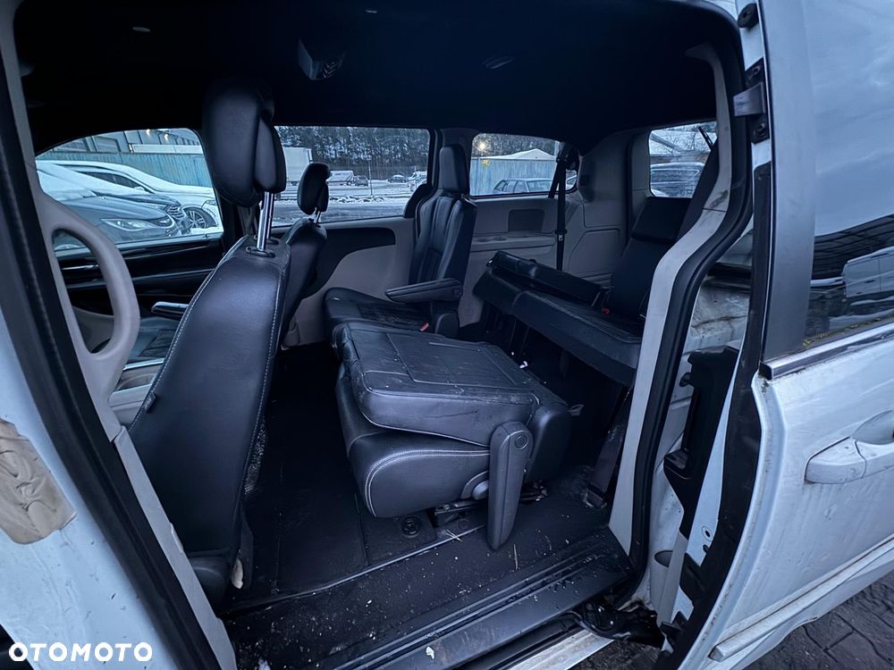 Dodge Grand Caravan 3.6 R/T - 14