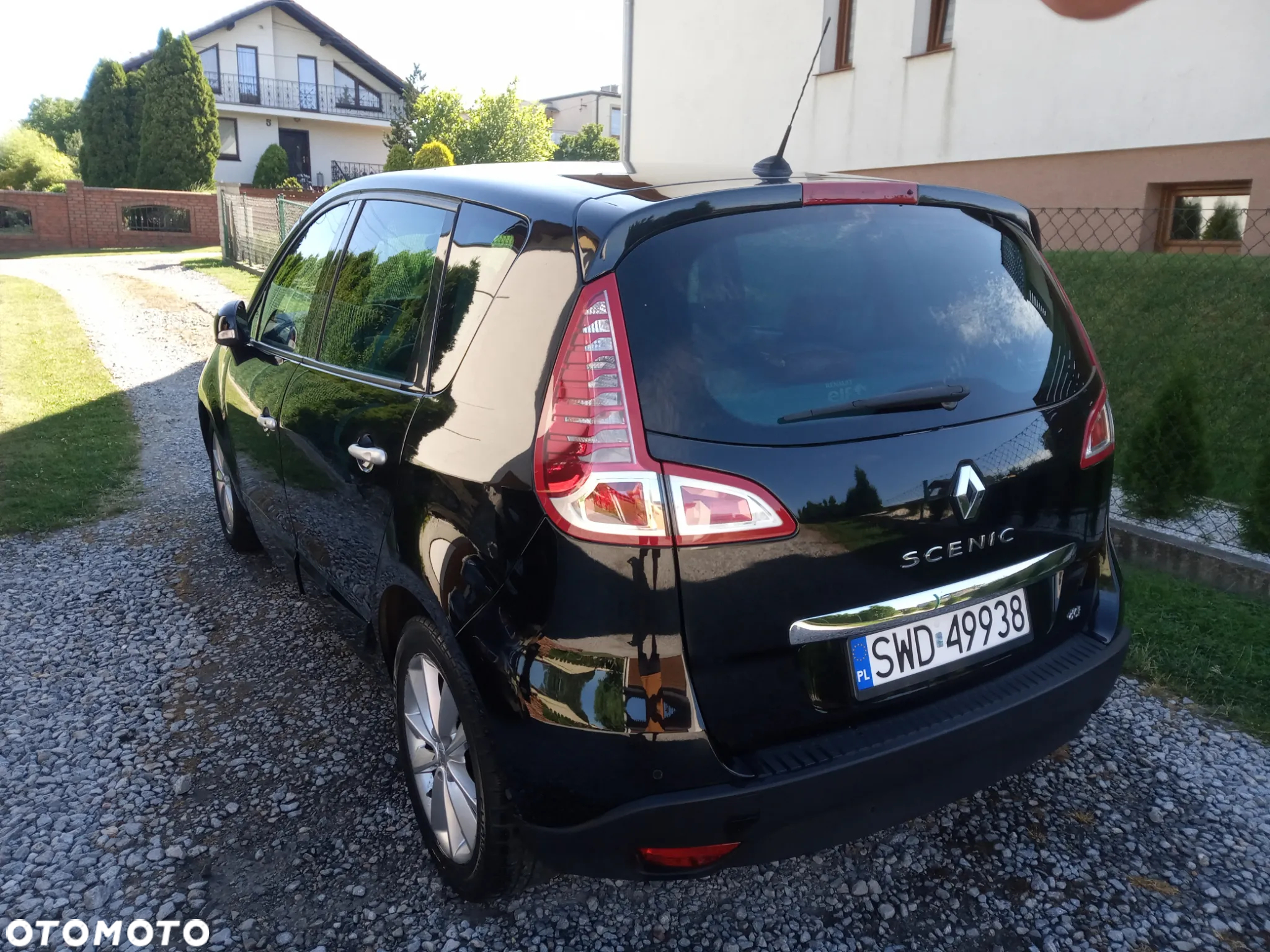 Renault Scenic 2.0 dCi Privilege - 4