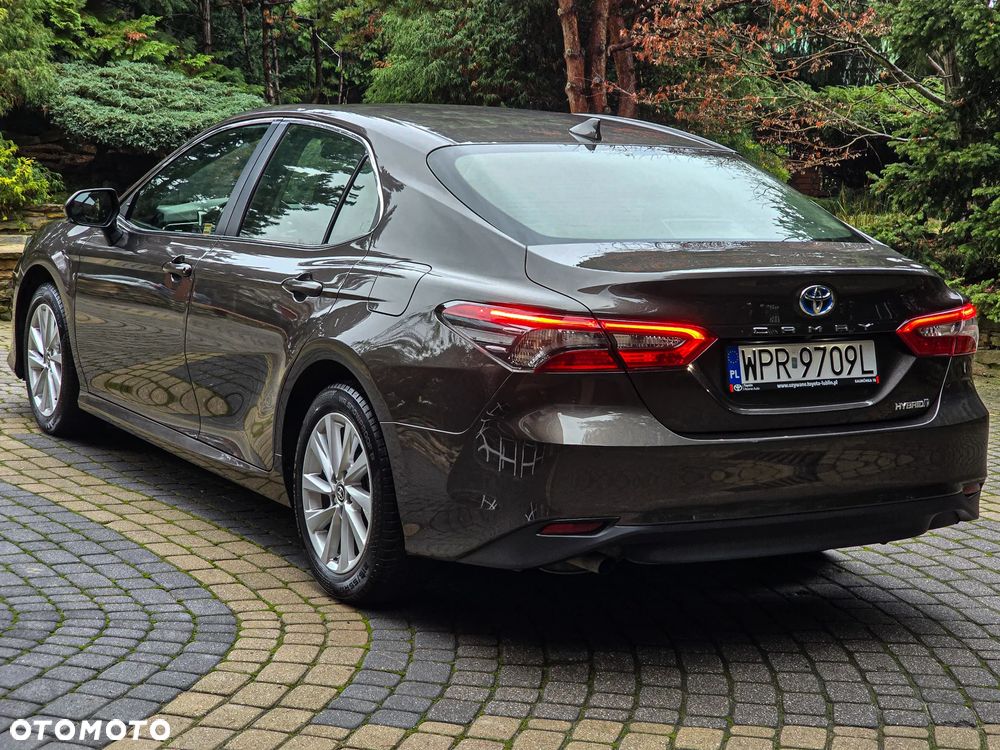Toyota Camry 2.5 Hybrid Comfort CVT - 6