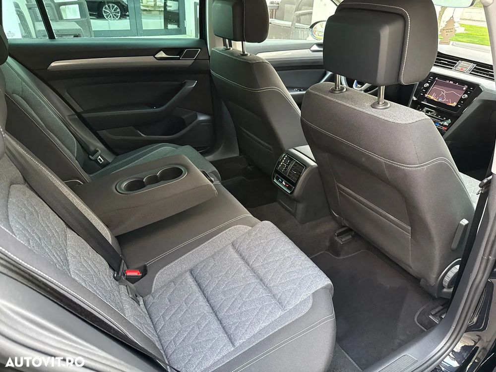 Volkswagen Passat - 6