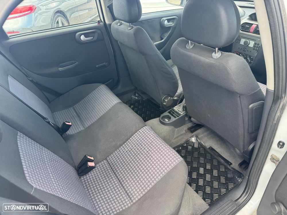 Opel Corsa 1.3 CDTi First - 27