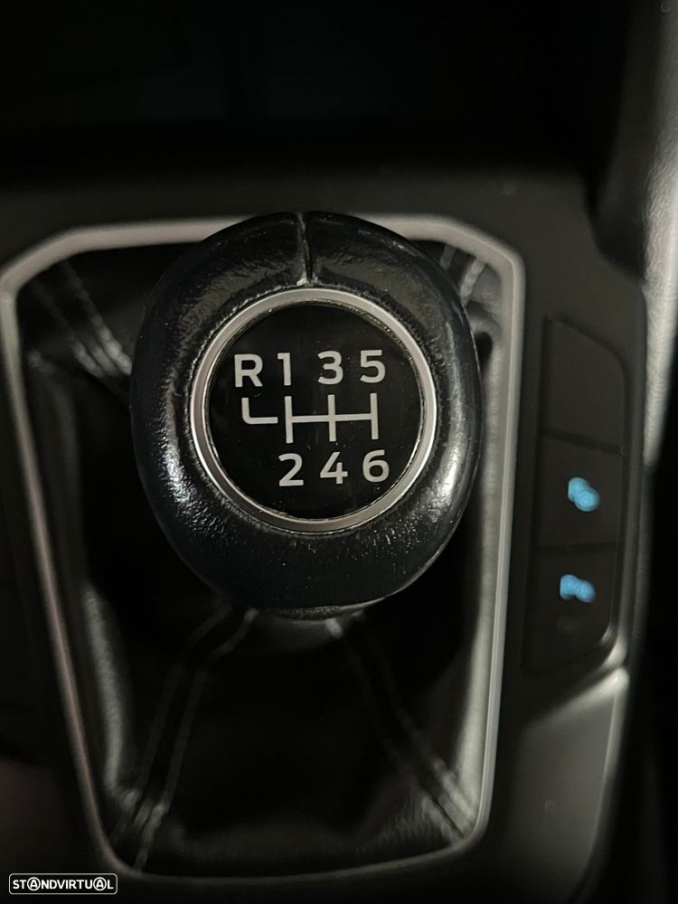Ford Focus SW 1.5 TDCi EcoBlue Active X - 17