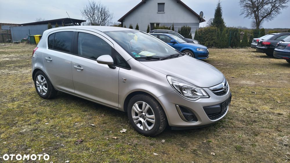 Opel Corsa 1.4 16V Satellite