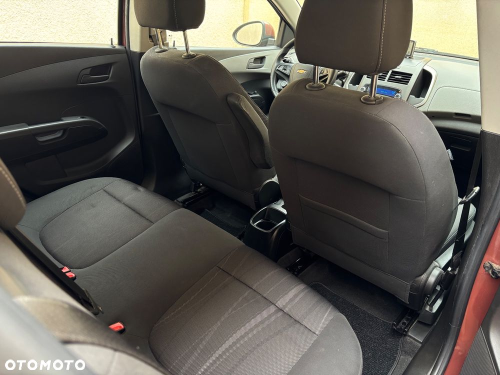 Chevrolet Aveo 1.4 16V LS - 8