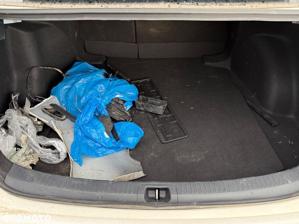 Toyota Corolla 1.5 Comfort - 30