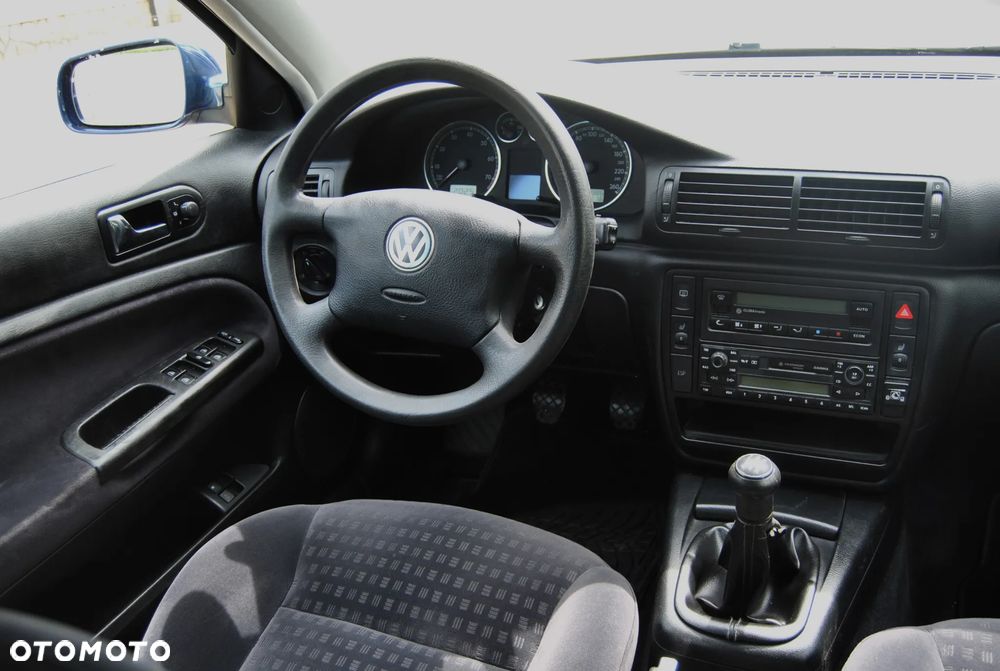 Volkswagen Passat Variant 1.6 Comfortline - 11