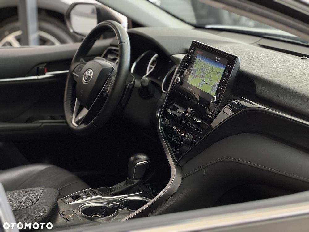 Toyota Camry - 38