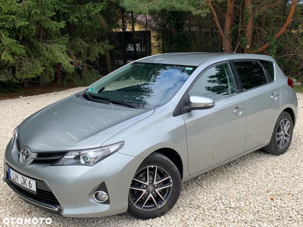 Toyota Auris 1.6 Prestige - 4