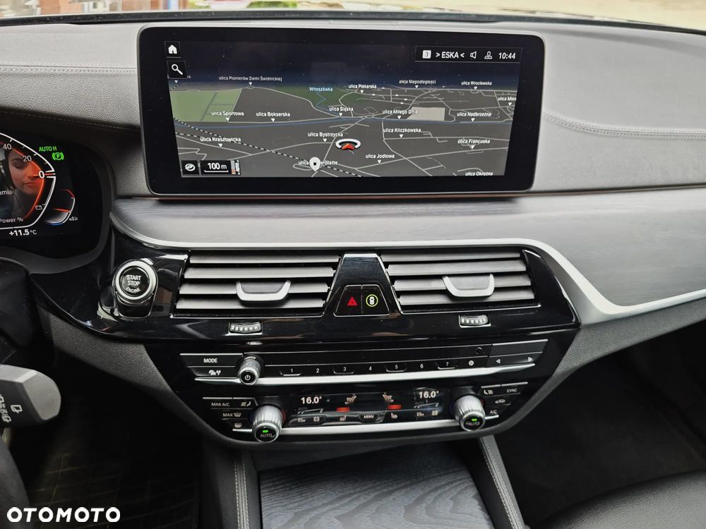 BMW Seria 5 530i mHEV Luxury Line sport - 25