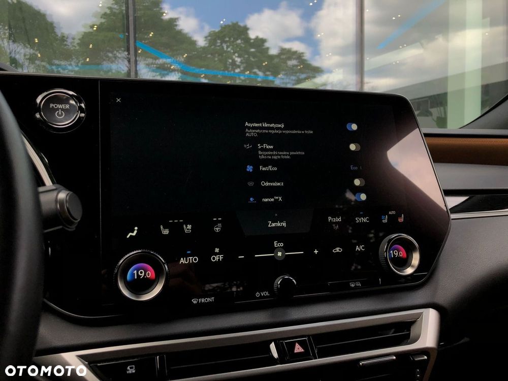 Lexus RX 450h+ Prestige - 26