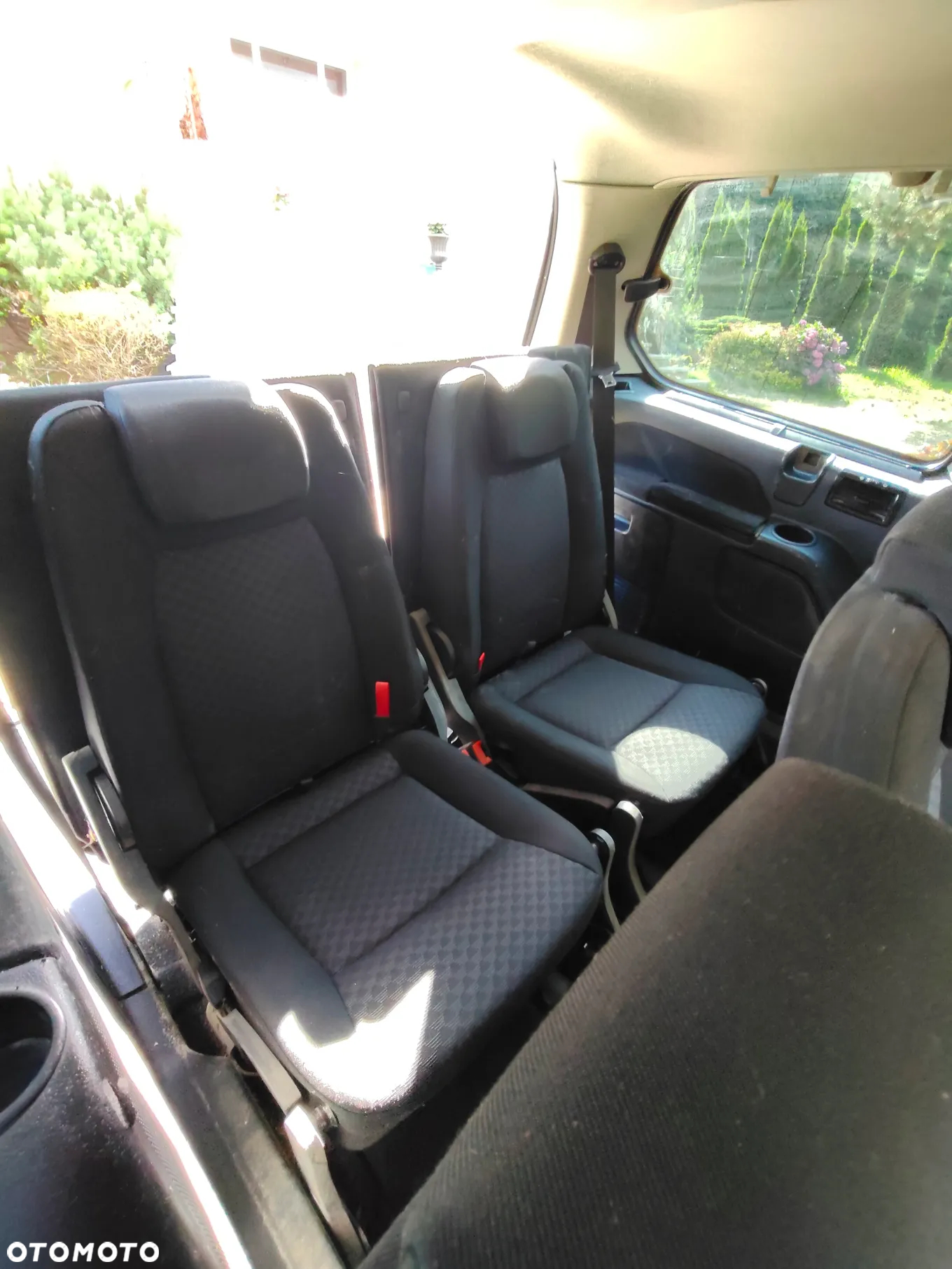 Ford Galaxy 2.0 TDCi Ghia - 9