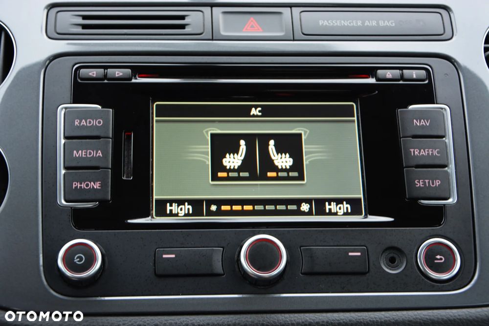 Volkswagen Tiguan - 9