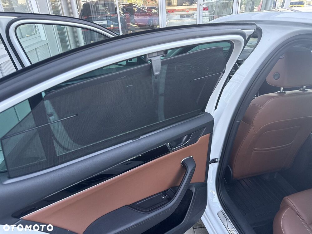 Skoda Superb 2.0 TSI 4x4 L&K DSG - 12