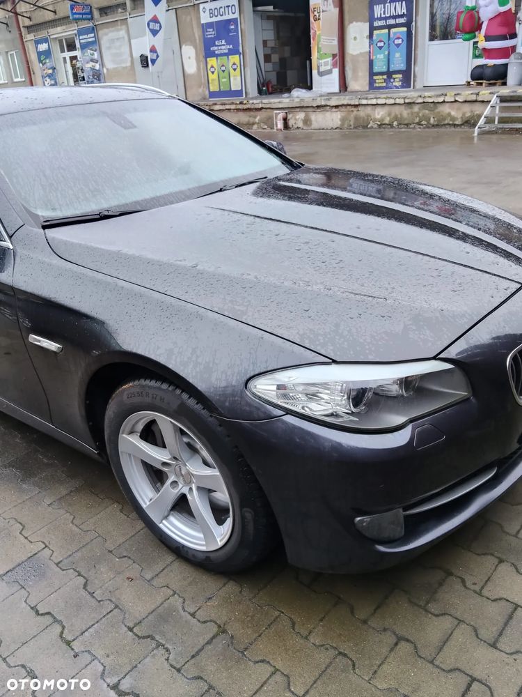 BMW Seria 5 525d xDrive Sport-Aut Modern Line - 2
