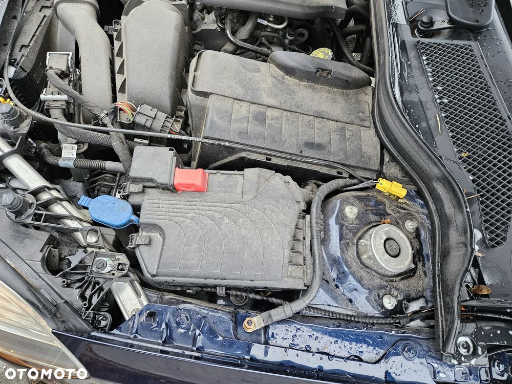 Mercedes-Benz Klasa A ver-220-4matic-7g--dct-urban - 11