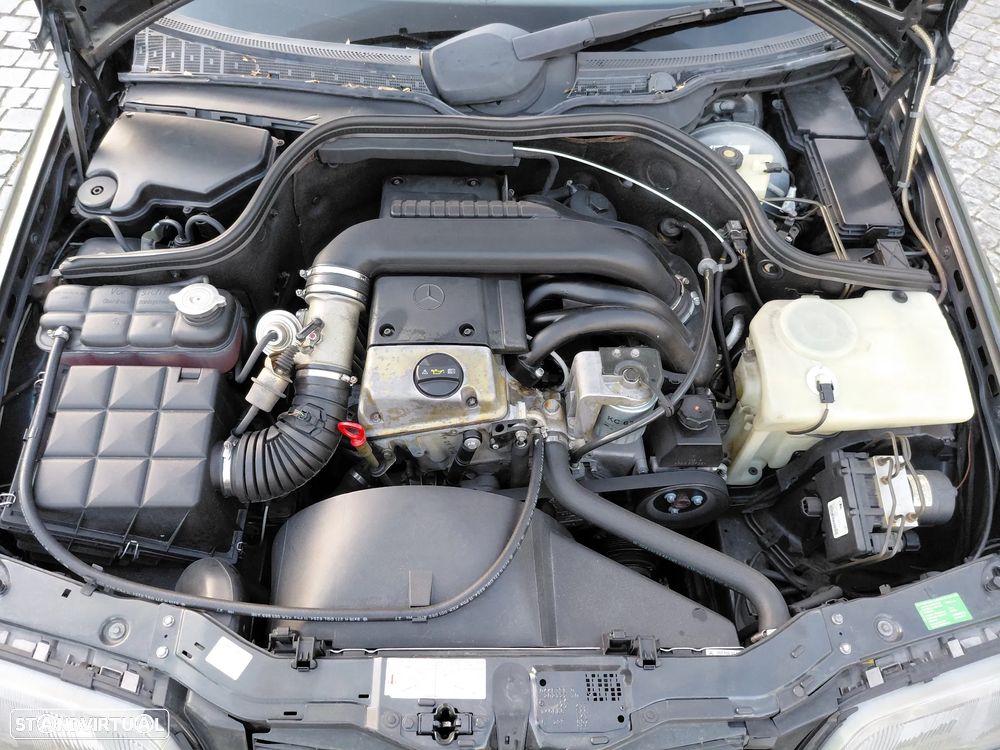 Mercedes-Benz C 200 D Elegance - 13