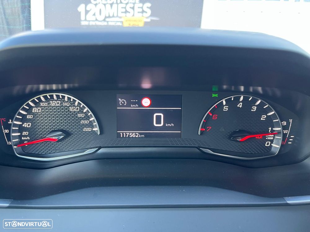 Peugeot 2008 BlueHDi 110 Active Pack - 22