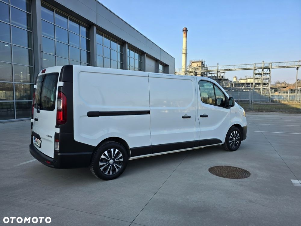 Renault TRAFIC - 6