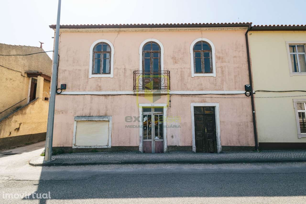 Moradia T4 com terreno para construção - Grande imagem: 2/46