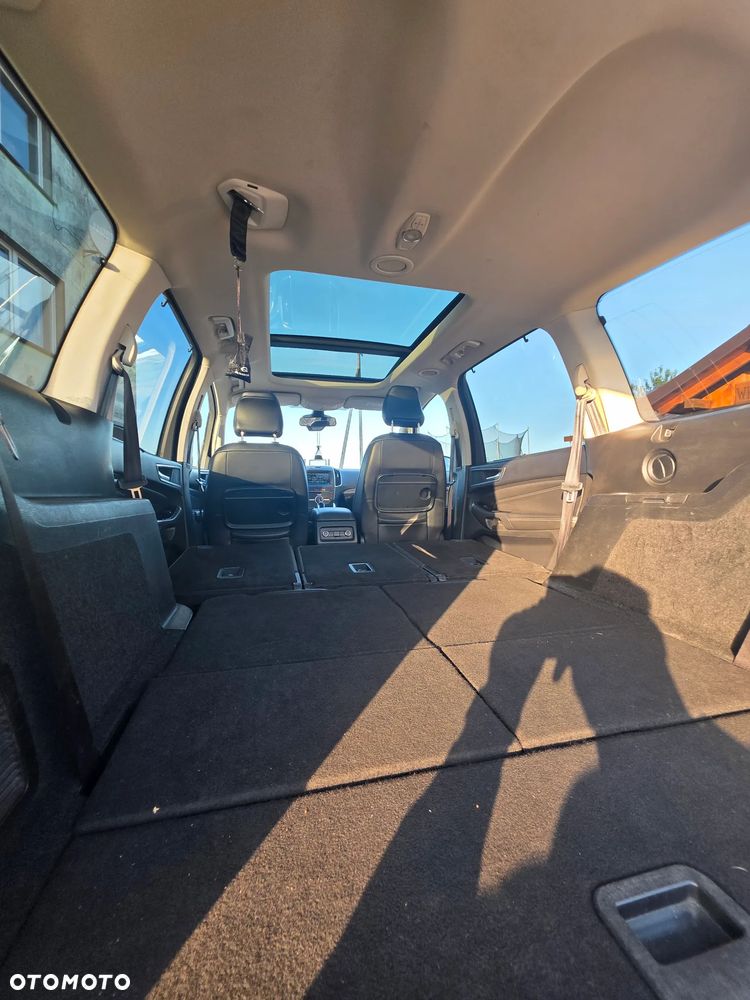 Ford Galaxy - 18