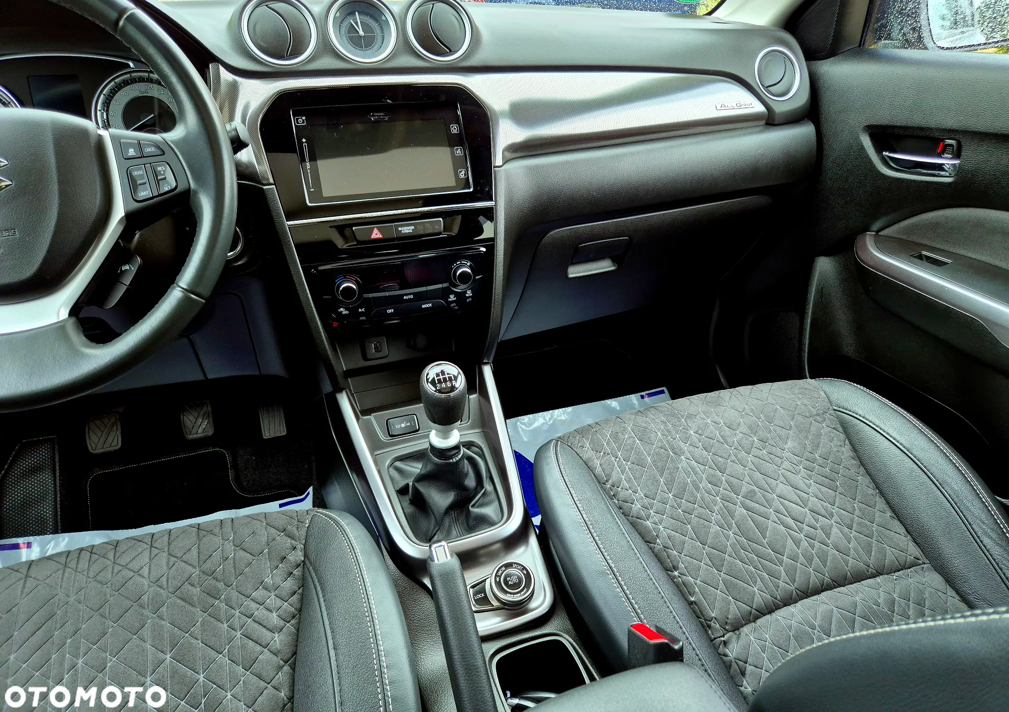 Suzuki Vitara 1.4 Boosterjet Hybrid Allgrip Comfort+ "SHINKAI" - 27