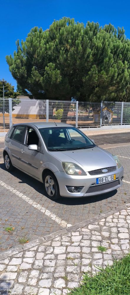Ford Fiesta 1.4 TDCI Zetec - 2