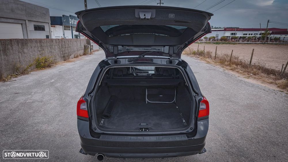 Volvo V70 2.0 D3 R-Design - 11