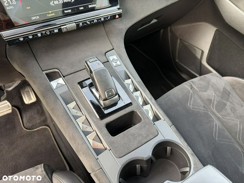 DS Automobiles DS 7 Crossback - 17