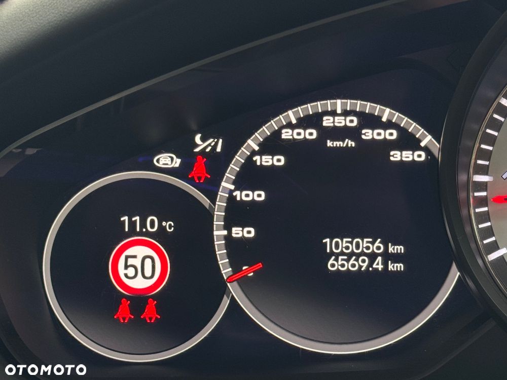 Porsche Panamera Turbo S Executive - 16