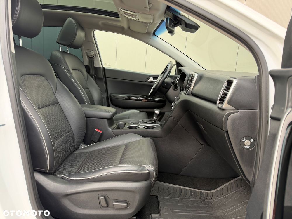 Kia Sportage 2,0 CRDI AWD Platinum - 8