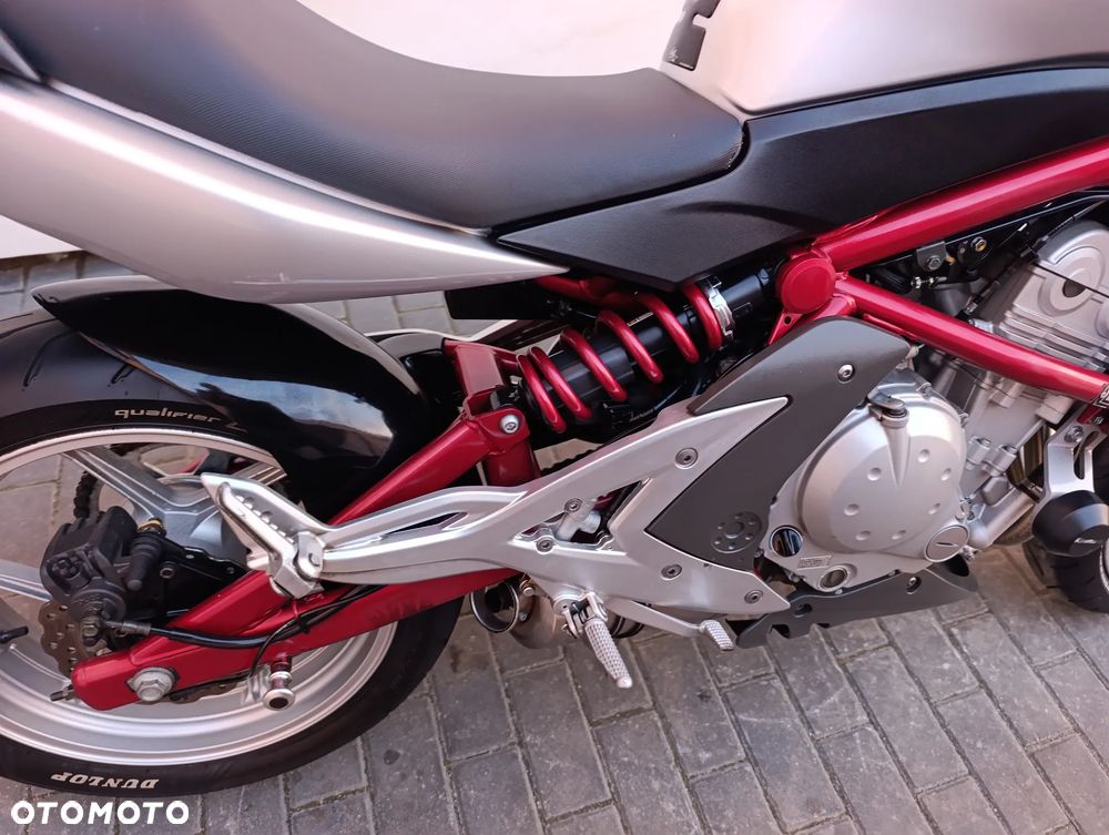Kawasaki ER - 25