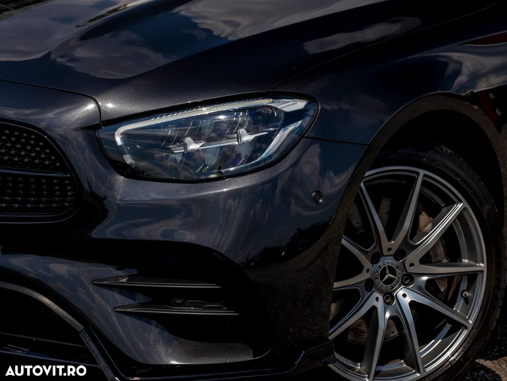 Mercedes-Benz E 300 de 4Matic 9G-TRONIC AMG Line - 11