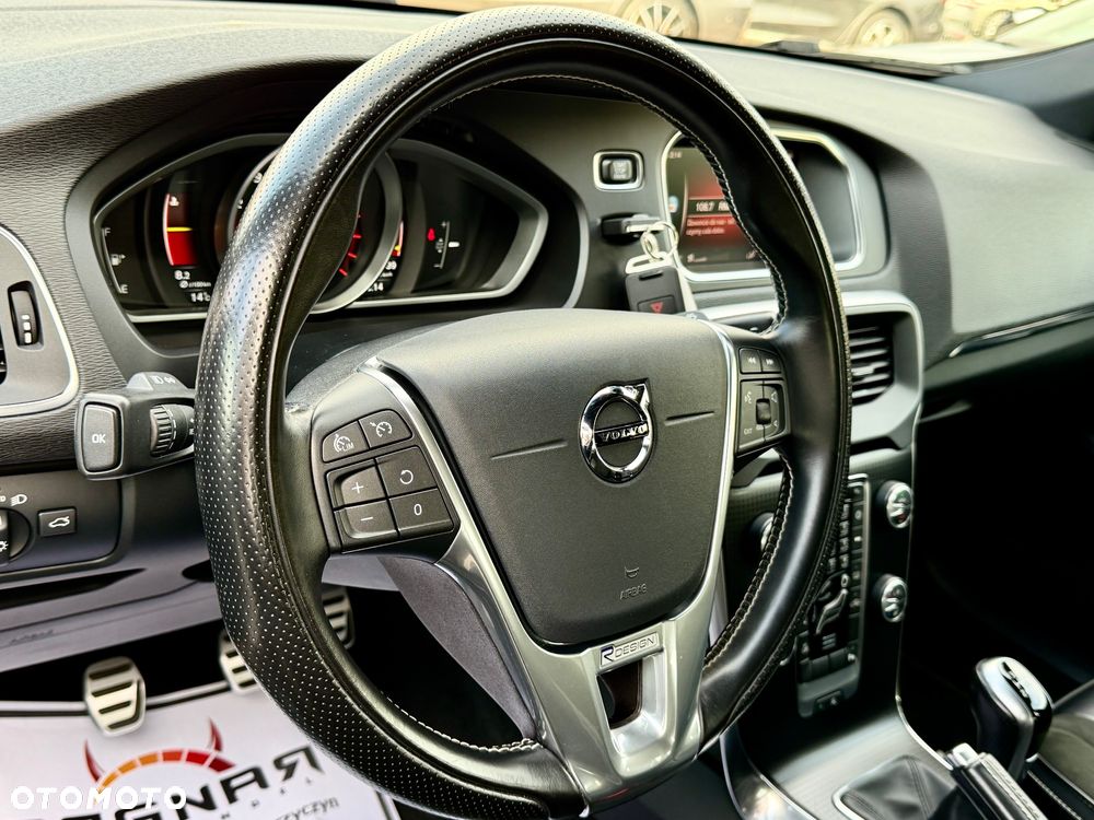 Volvo V40 T4 RDesign - 19