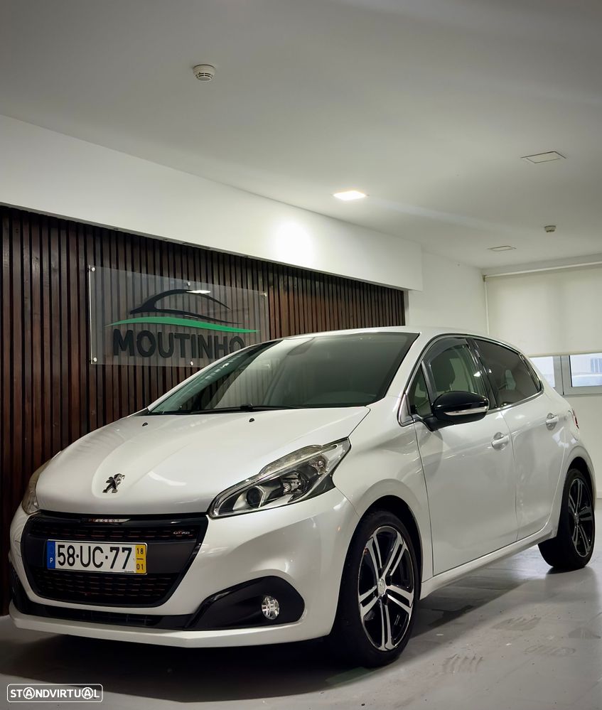 Peugeot 208 1.2 PureTech GT Line EAT6 - 1