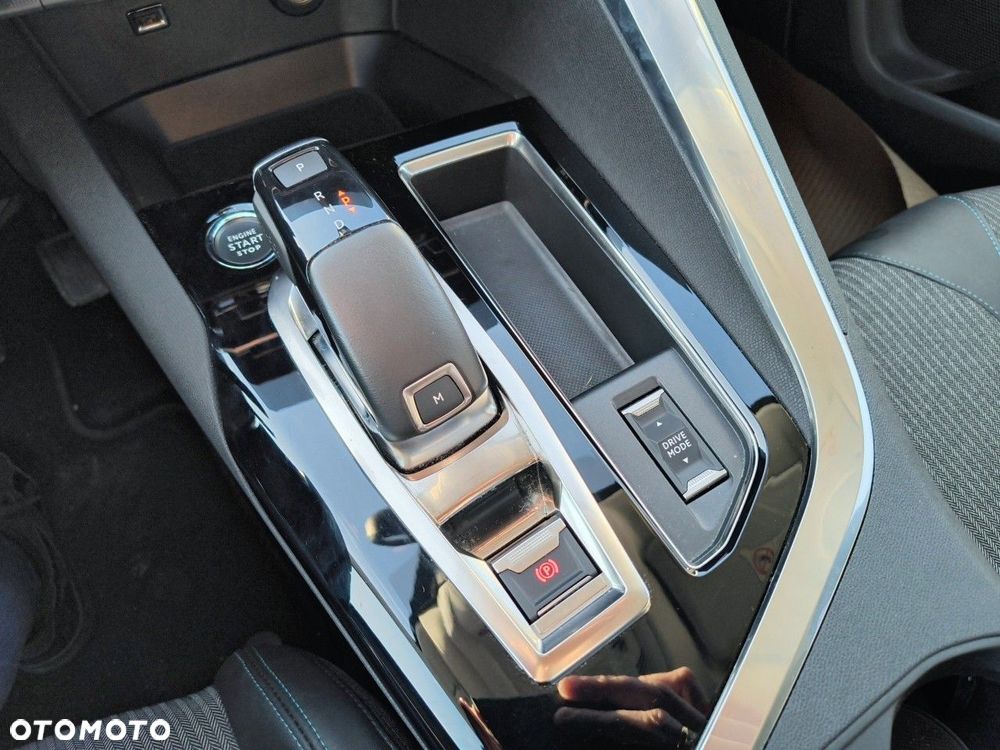 Peugeot 3008 1.2 PureTech Allure Pack S&S EAT8 - 14