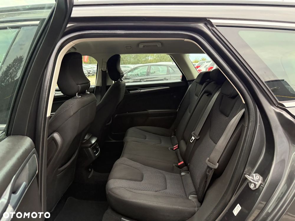Ford Mondeo 1.6 TDCi Ambiente - 23