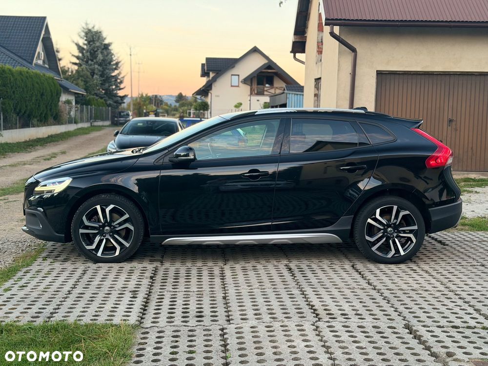 Volvo V40 D3 Drive-E Ocean Race - 8