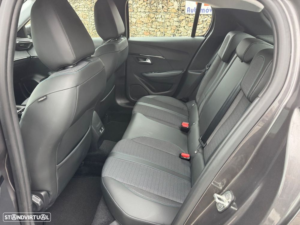 Peugeot 208 1.2 PureTech Allure - 14