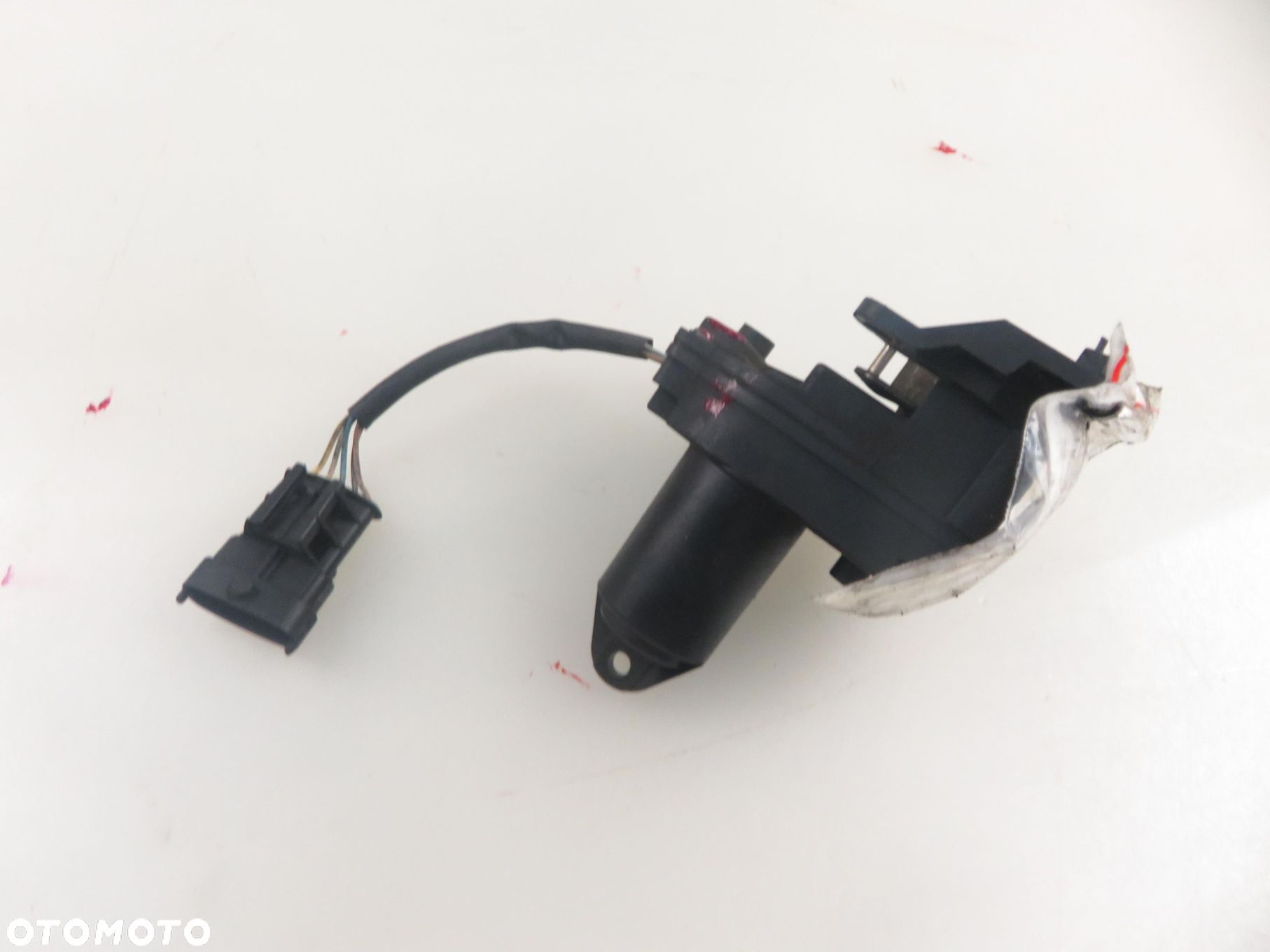 NASTAWNIK KLAP KOLEKTORA OPEL ZAFIRA B (A05) 2.2 150 - Z 22 YH 24437713 - 1