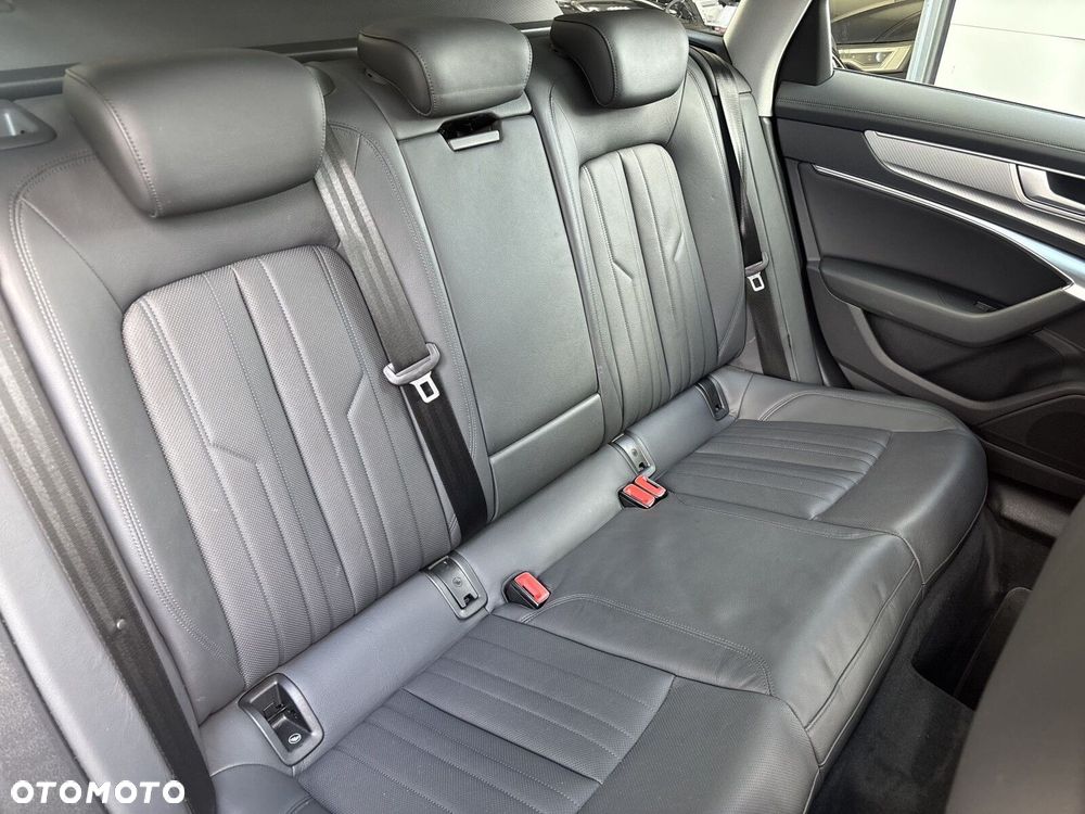 Audi A6 Avant - 33
